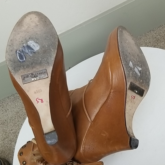 Bridget Shuster Tan Leather Lace Booties 6.5 - Picture 7 of 7